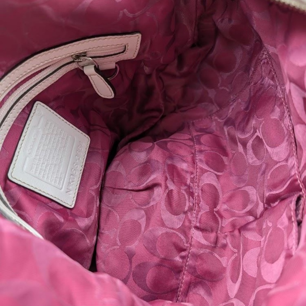 Coach 2005 Pink, Silver, & Cream Chevron Shoulder Bag Set - LIKE NEW! - Picture 5 of 6
